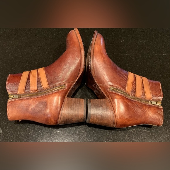 BedStu Begin Heeled Ankle Boots, Size 9.5 - Picture 6 of 15